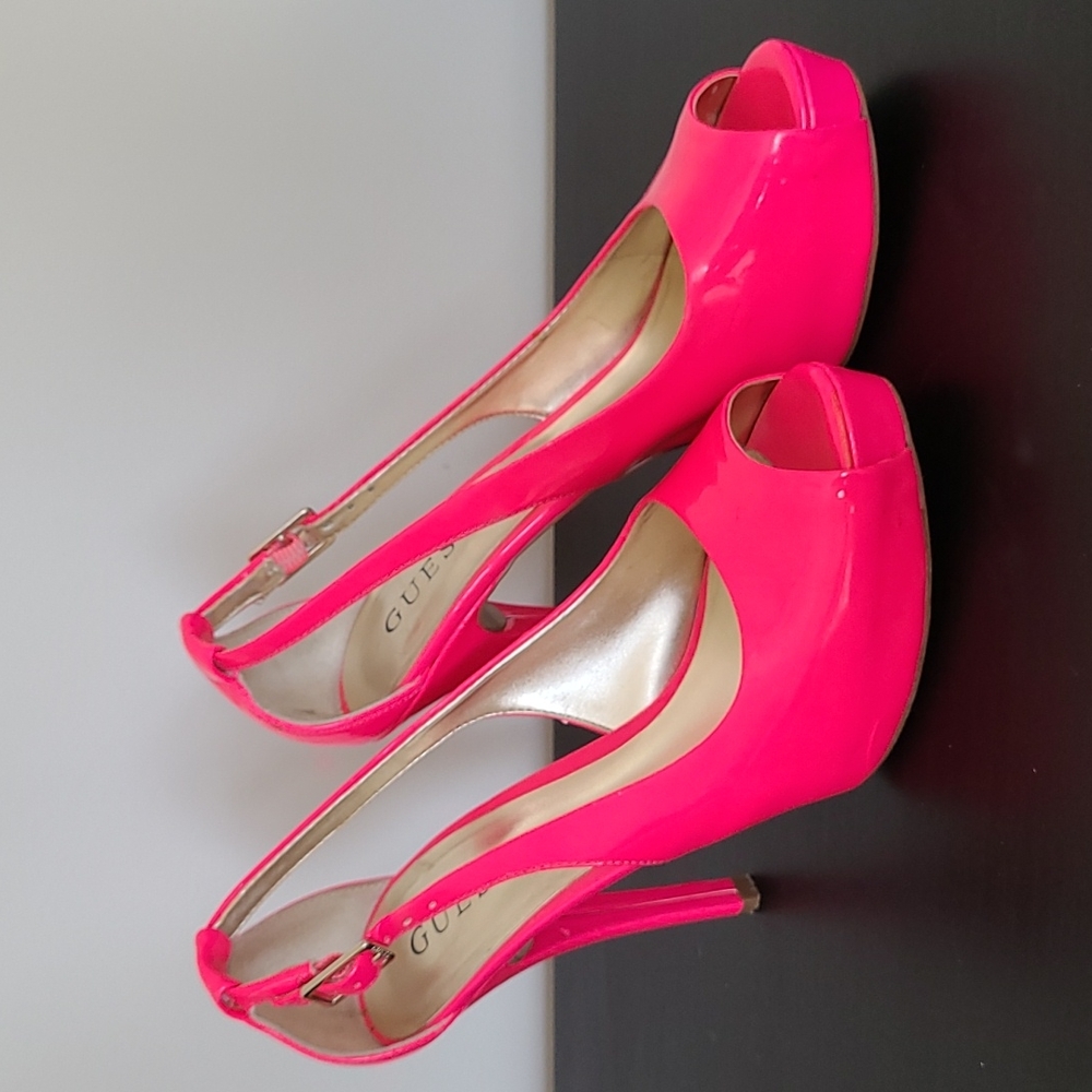 Guess Hot Pink Patent Leather Pumps - sz 7.5